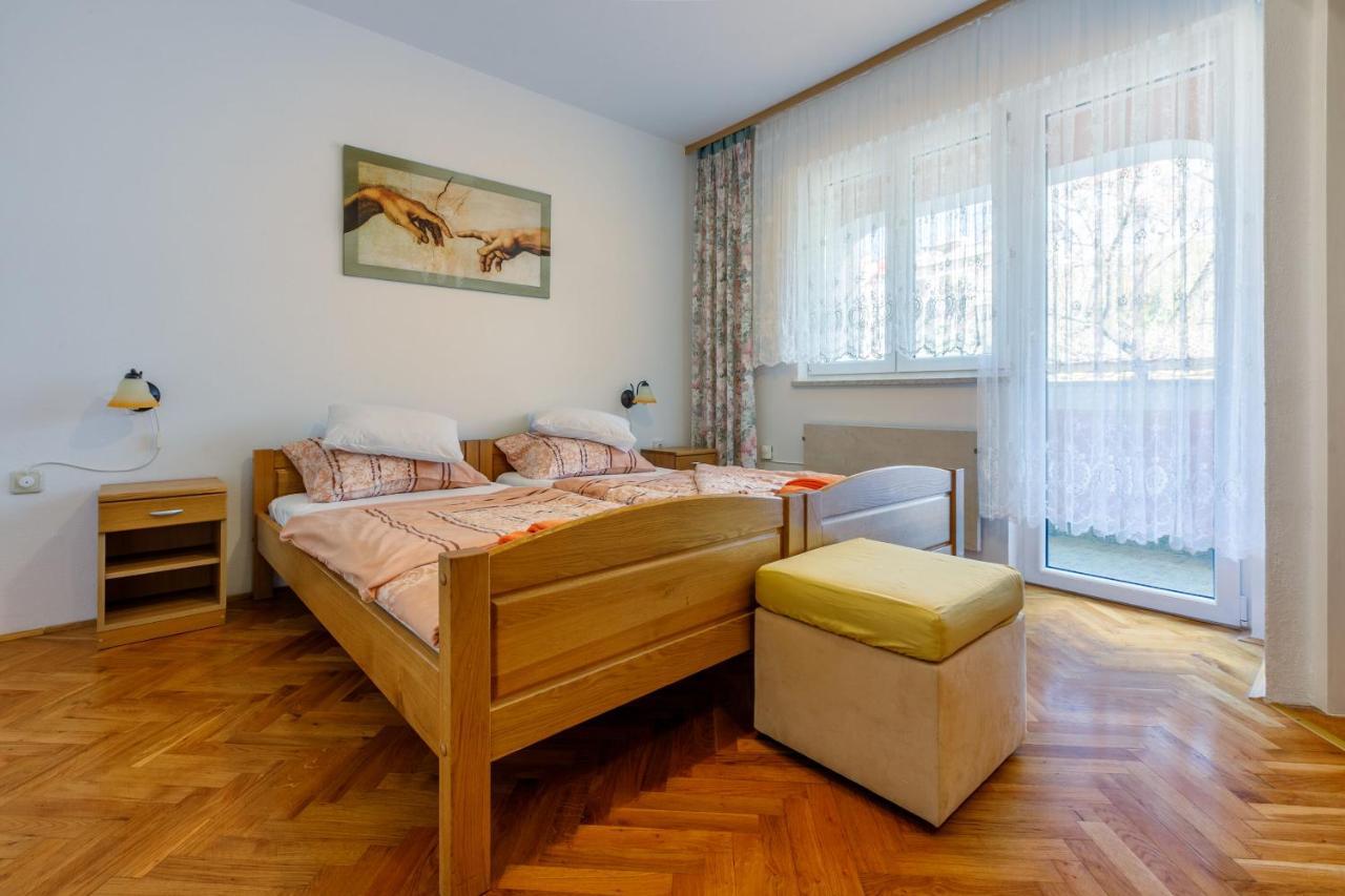 Apartments Villa 7 Crikvenica Buitenkant foto