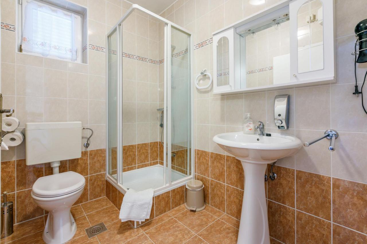 Apartments Villa 7 Crikvenica Buitenkant foto